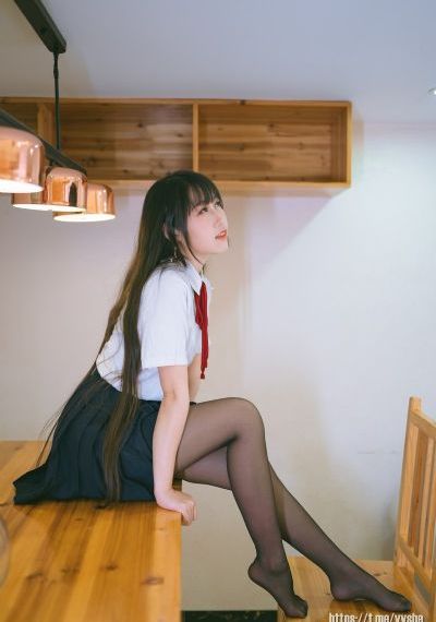 鬓边有朵栀子肥_高清手机在线看