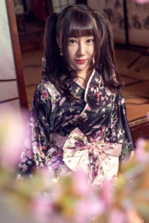 校花喂我乳我脱她胸罩免费视频_1080P在线观看