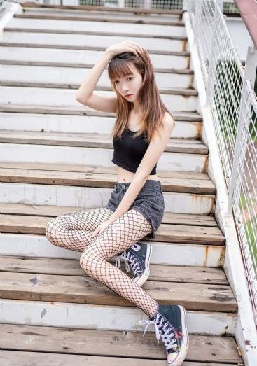 星卡梦少女2_国语迅雷下载