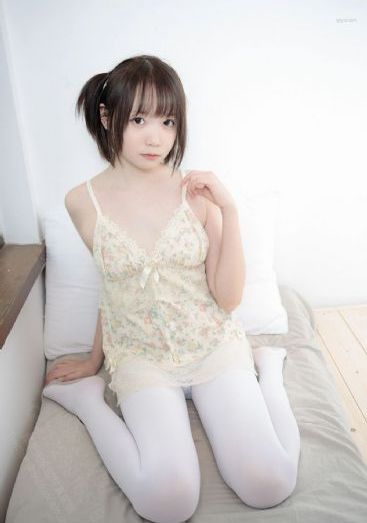 女大学生的沙龙室观看_超清手机免费观看完整