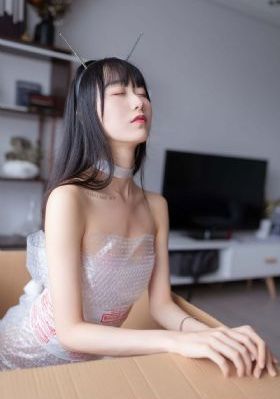 姨母得诱惑_迅雷在线观看